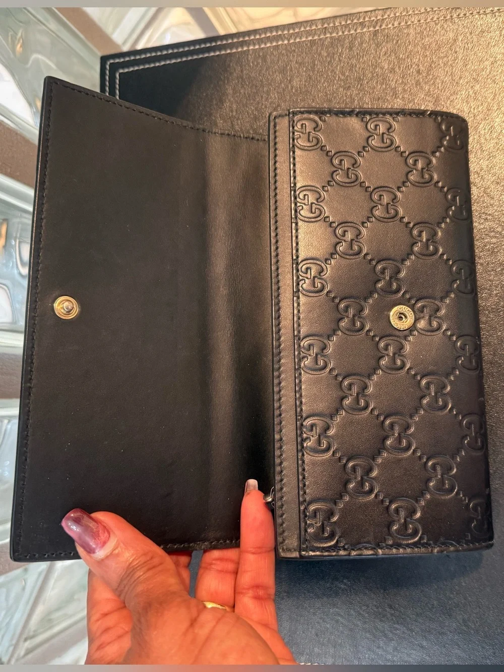 Gucci Black Guccissima Leather Bow Flap Continental Wallet. EUC.
